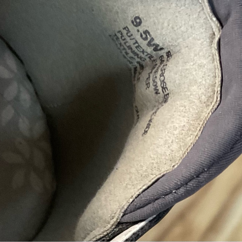 JBU Women's Grey Mary Jane Athletic Shoes - Picture 8 of 8